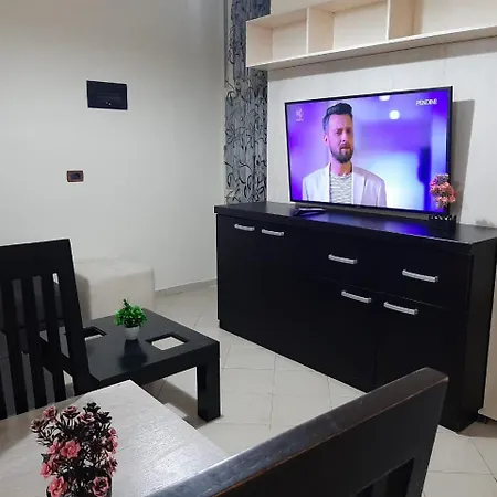 Lovely Appartament 1-4 Gjm Appartement *