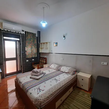 Lovely Appartament 1-4 Gjm Tirana